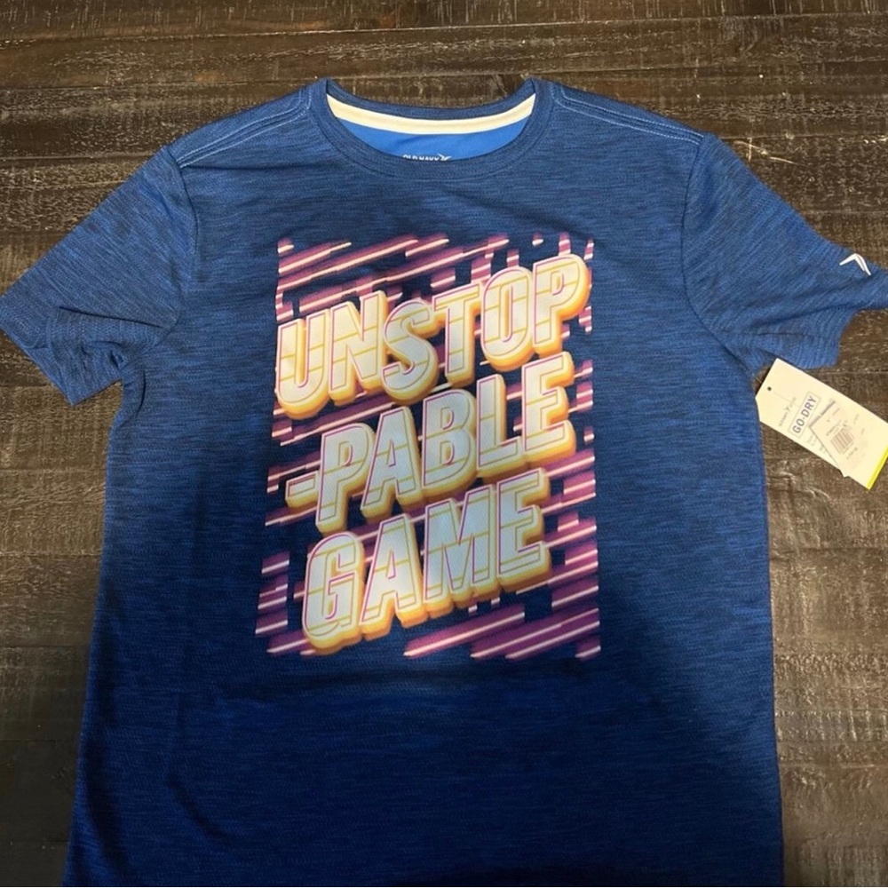Old navy boy shirt size 10/12
